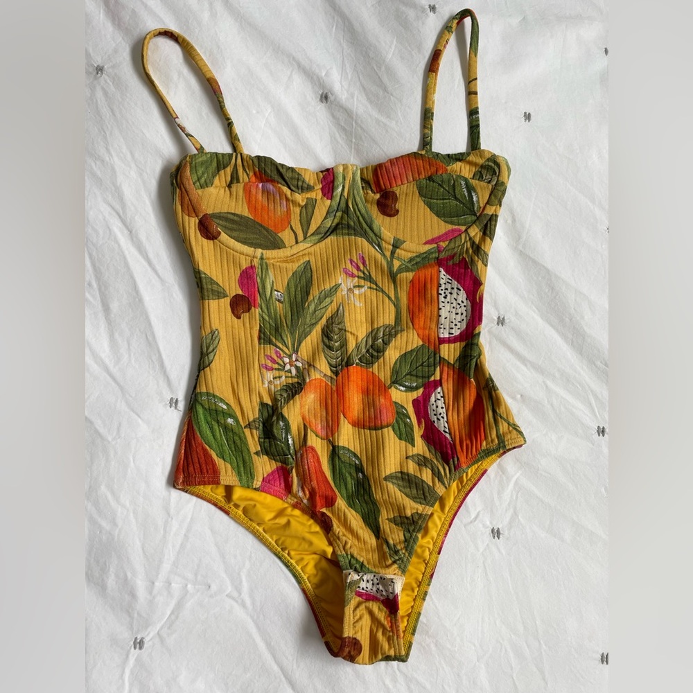 Beautiful Farm Rio body
